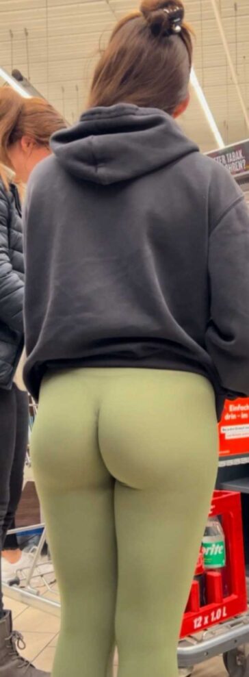 Creepshot Ass In Leggings Perfection